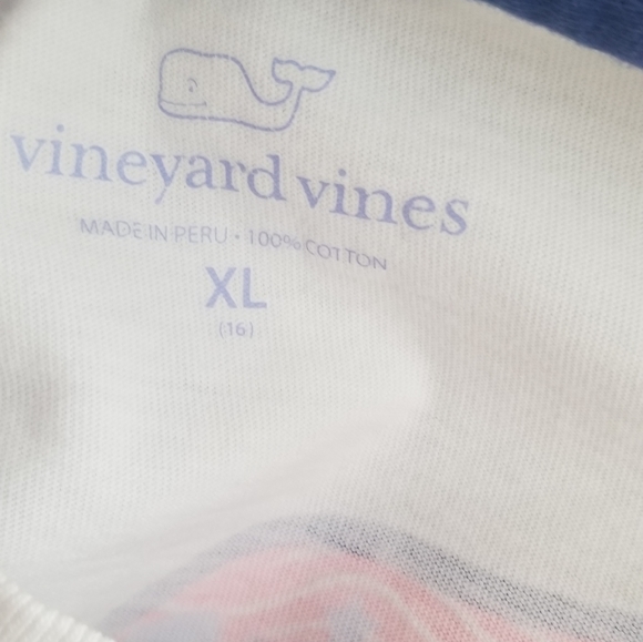 Used Vineyard Vines kids tee shirt - Picture 3 of 3